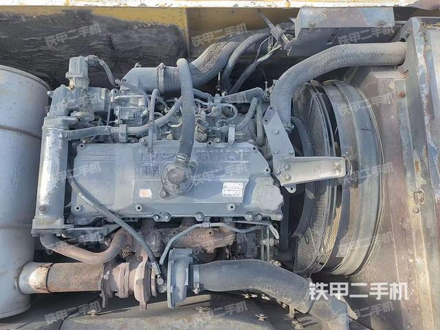 發(fā)動機整體俯視(整機外觀) 發(fā)動機整體俯視(整機外觀)