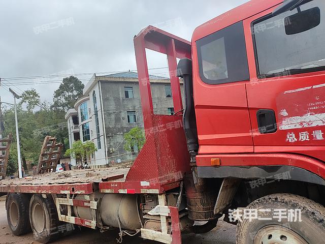 整机右侧（设备外观及核心部件）