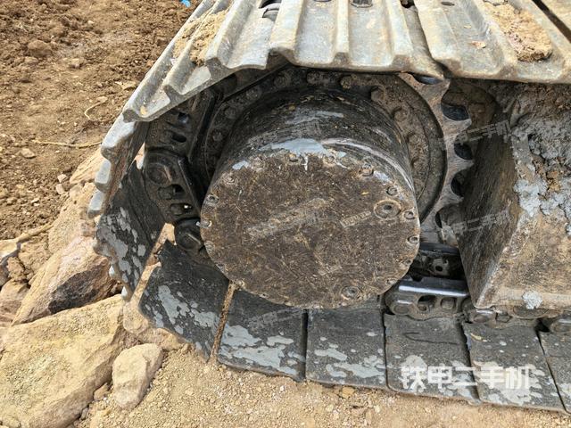 右側(cè)行走馬達(dá)蓋板（行走機(jī)構(gòu)）