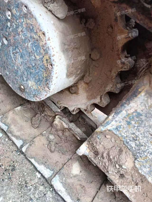 单侧履带整体（整机外观）