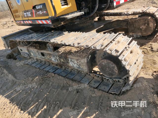 左側(cè)履帶整體?（行走機(jī)構(gòu)）