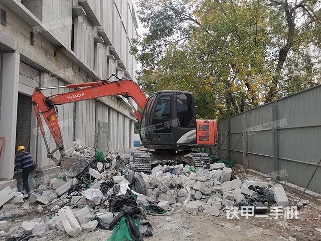 駕駛室整體（整機外觀）