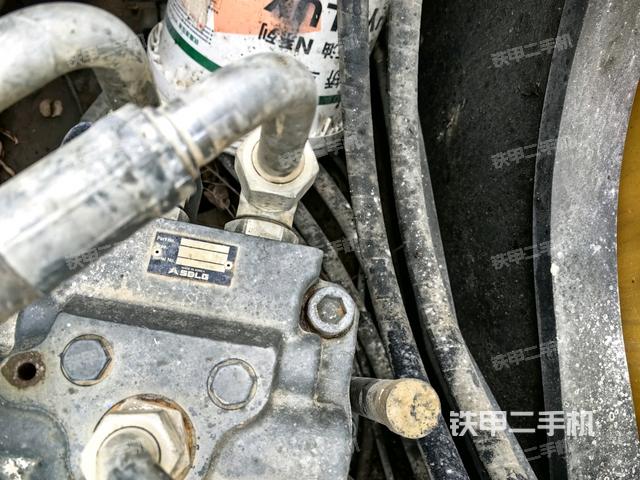 回轉(zhuǎn)馬達(dá)（上車部件）