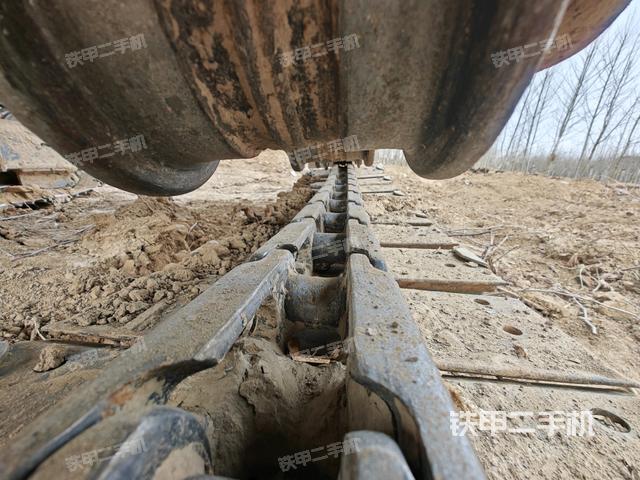 左側(cè)行走馬達蓋板（行走機構(gòu)）