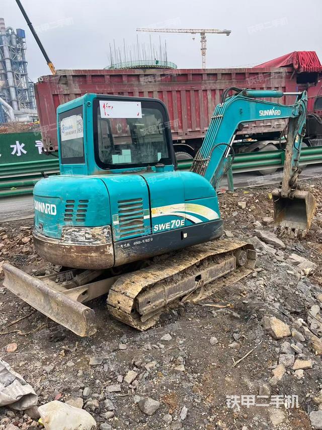 整機(jī)右后45°（整機(jī)外觀）