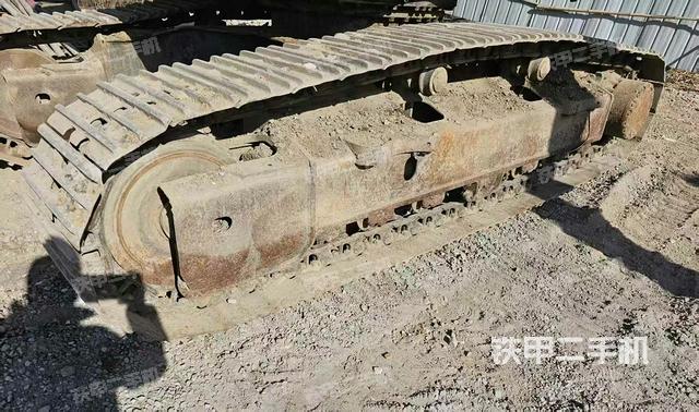 单侧履带整体（整机外观）