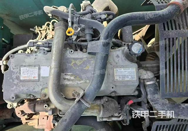 發(fā)動機整體俯視(整機外觀) 發(fā)動機整體俯視(整機外觀)