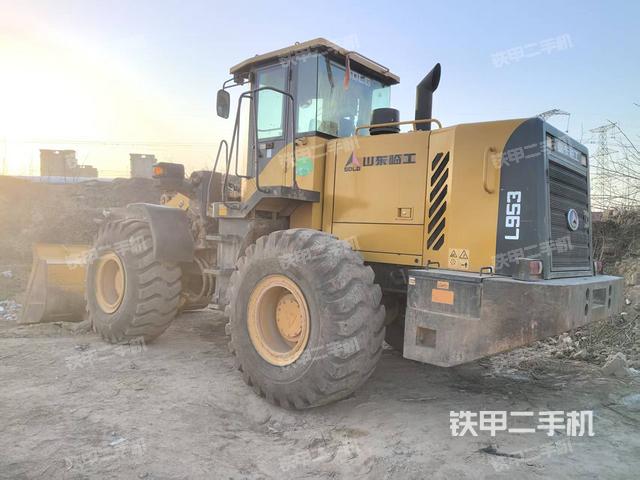 整機(jī)右后45°（整機(jī)外觀及大件）