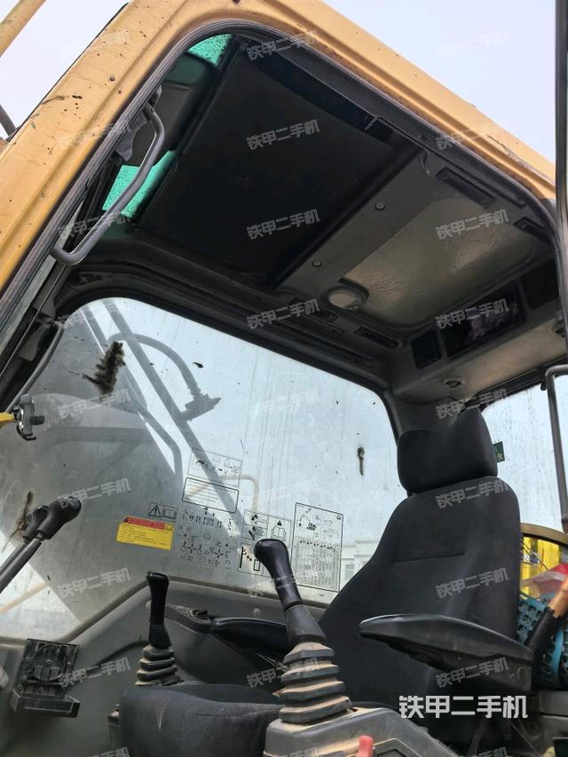 頂棚整體（駕駛室部分）