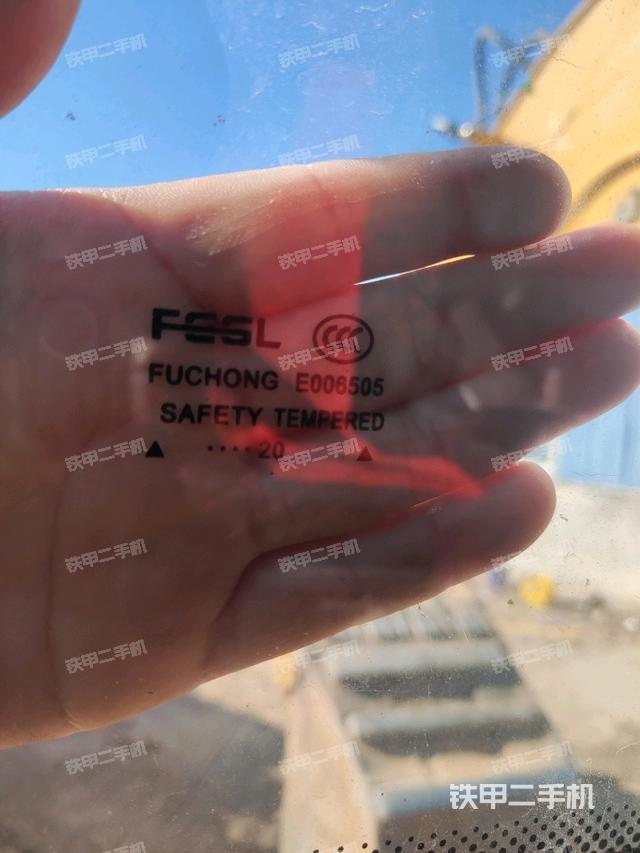 后窗玻璃角標(biāo)（駕駛室部分）