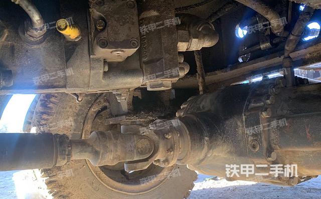 駕駛室頂部（整機(jī)外觀）