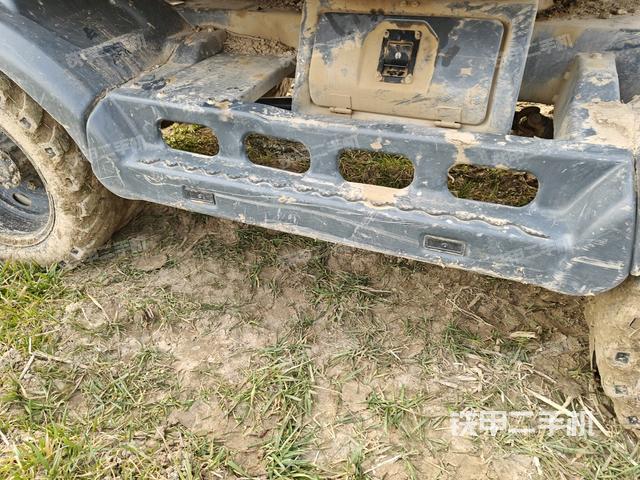 右側履帶整體?（行走機構）