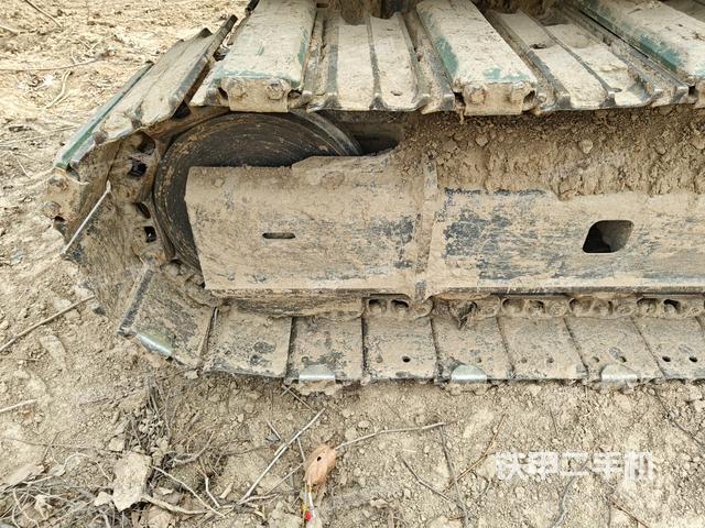 右側(cè)行走馬達蓋板（行走機構(gòu)）