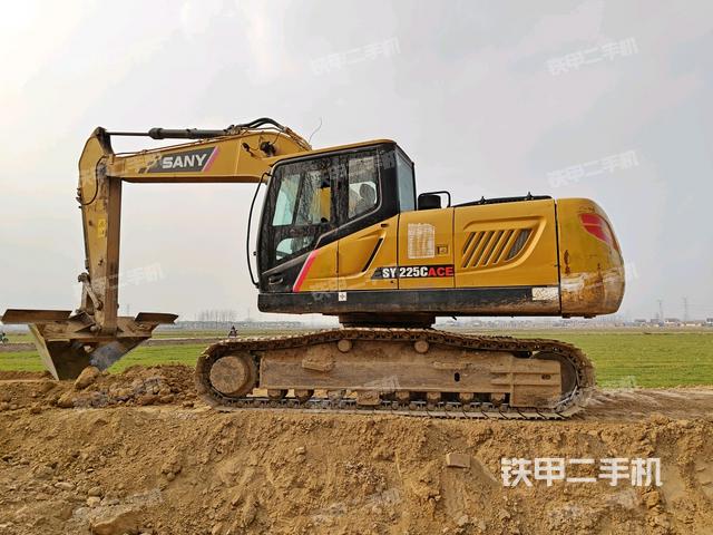 左后45(整機(jī)外觀) 左后45(整機(jī)外觀)