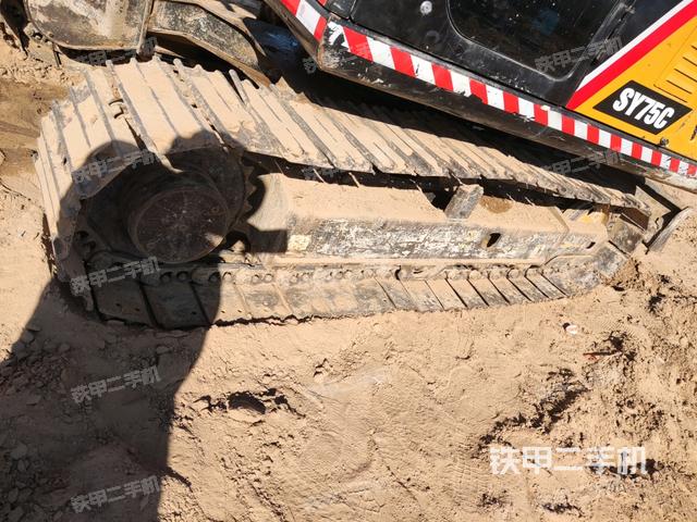 右側(cè)履帶整體?（行走機(jī)構(gòu)）