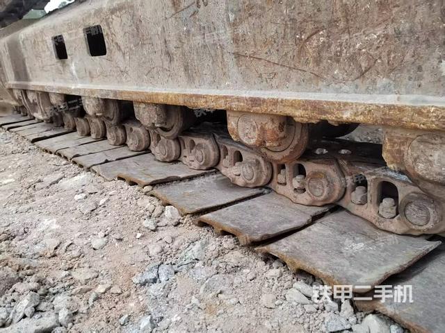 单侧履带整体（整机外观）