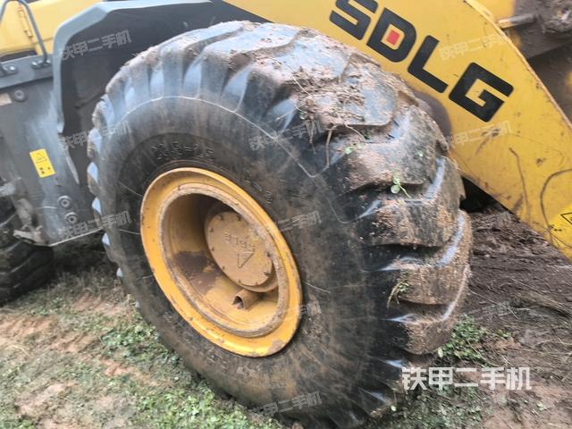 右后輪（行走機構）