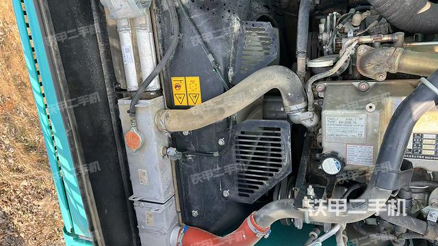 水箱+風(fēng)扇特寫(上車部件) 水箱+風(fēng)扇特寫(上車部件)