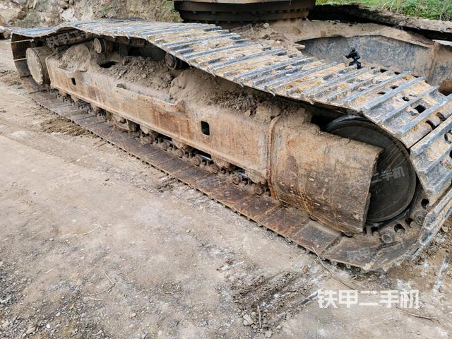 右侧履带整体（行走机构）