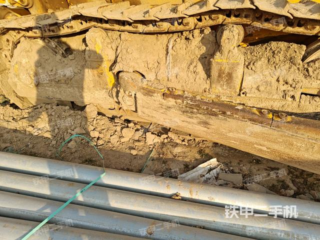 左引導(dǎo)輪（推土機底盤及工作裝置）