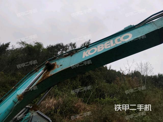 小臂整体左后（工作和回转装置）