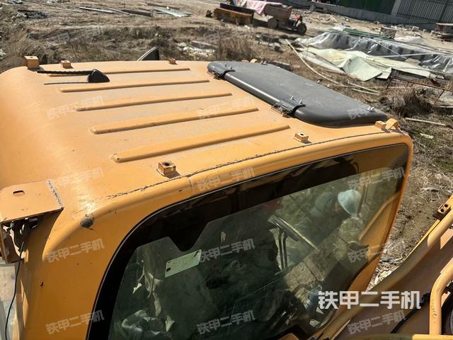 駕駛室頂部俯視(上車部件) 駕駛室頂部俯視(上車部件)