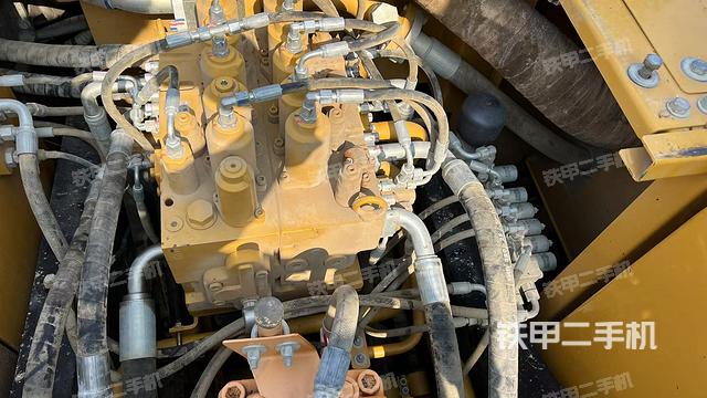 分配閥（上車部件）