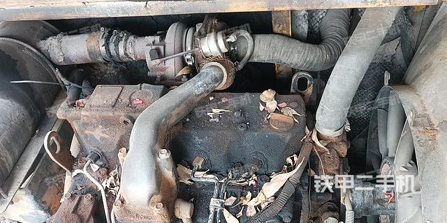 驾驶室整体（整机外观）