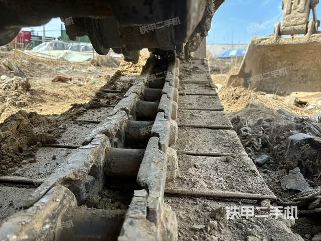左驅(qū)動輪(行走機構(gòu)) 左驅(qū)動輪(行走機構(gòu))