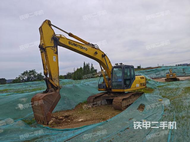住友SH210-5挖掘机