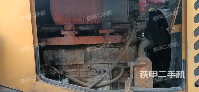 發(fā)動機左側(cè)(整機外觀及大件) 發(fā)動機左側(cè)(整機外觀及大件)