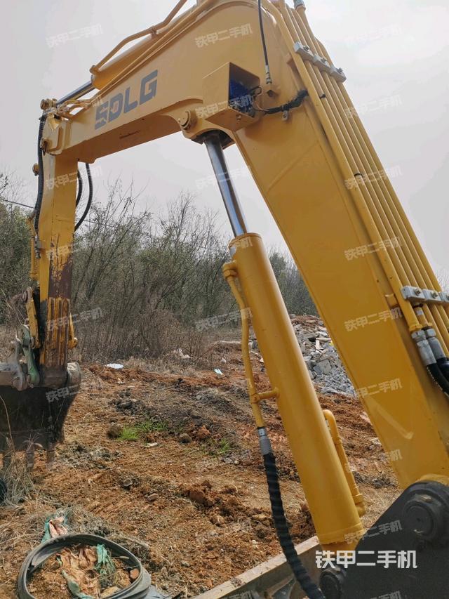 大臂整體?右側（工作和回轉裝置）