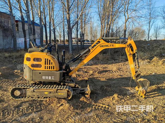 整機右后45°（整機外觀）