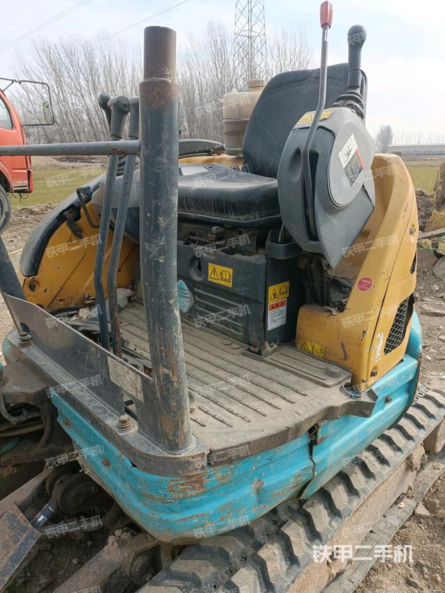 ?駕駛室正側(cè)（駕駛室部分）