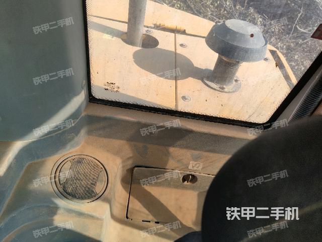 座椅后部(駕駛室部分) 座椅后部(駕駛室部分)