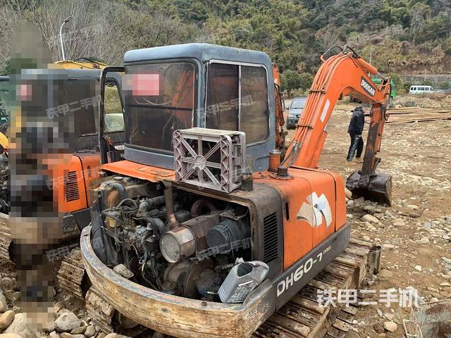 整機(jī)右后45°（整機(jī)外觀）