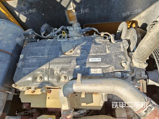 發(fā)動機整體俯視(整機外觀) 發(fā)動機整體俯視(整機外觀)