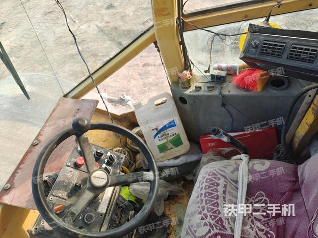 操作把手（壓路機(jī)駕駛室）