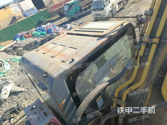 駕駛室頂部俯視(上車部件) 駕駛室頂部俯視(上車部件)