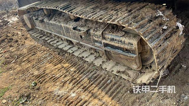 左側(cè)履帶整體?（行走機(jī)構(gòu)）