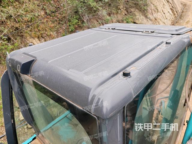 驾驶室顶部俯视（上车部件）