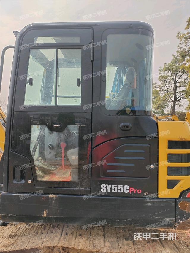 ?駕駛室正側(cè)(駕駛室部分) ?駕駛室正側(cè)(駕駛室部分)