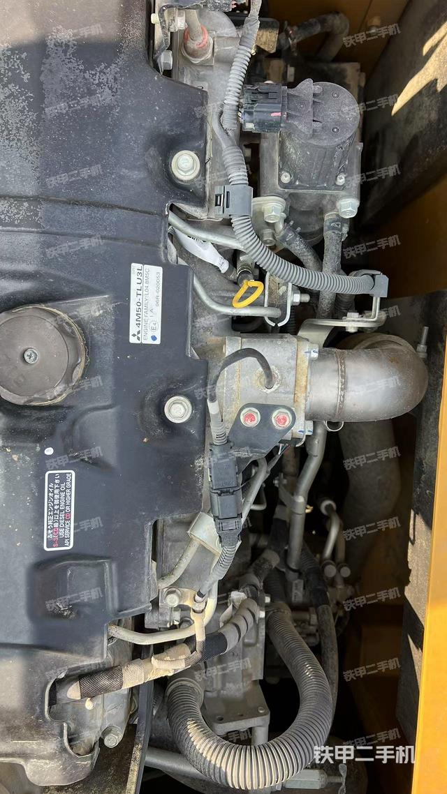 氣門室蓋螺絲特寫（上車部件）