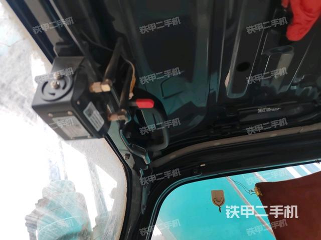 顶棚整体（驾驶室部分）