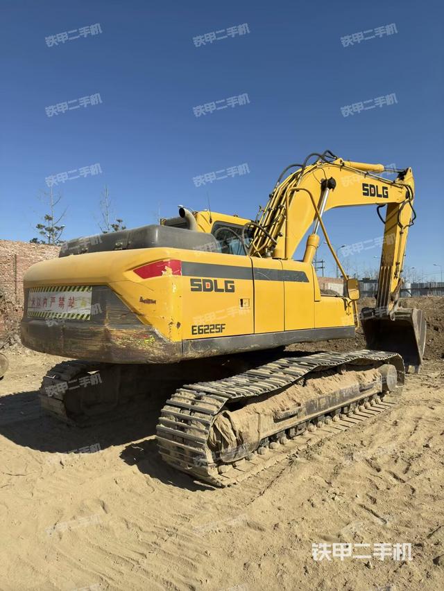 整機右后45°（整機外觀）