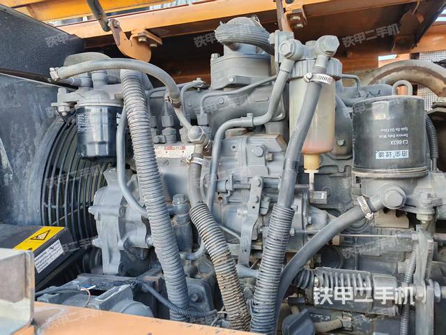 發(fā)動機(jī)整體俯視（整機(jī)外觀）