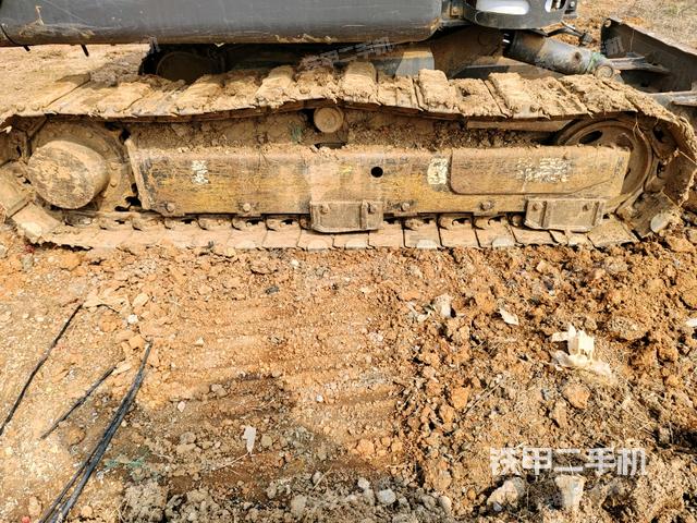 右側履帶整體?（行走機構）