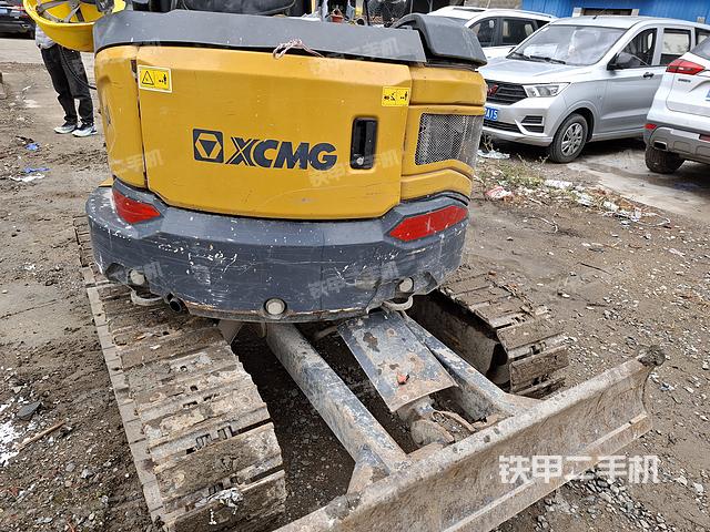 驾驶室整体（整机外观）