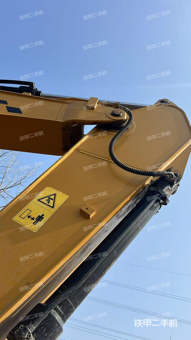 大臂油缸整體?豎拍（工作和回轉(zhuǎn)裝置）