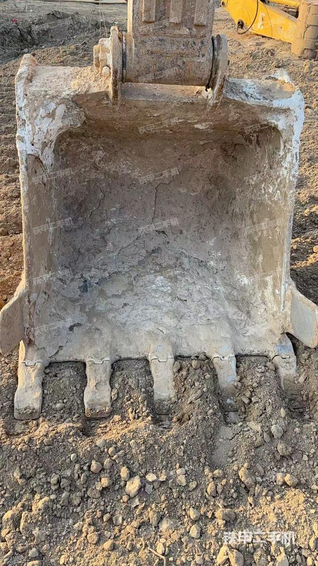 大臂根部?斜視（工作和回轉(zhuǎn)裝置）